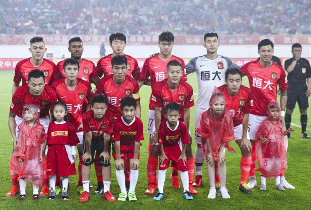 苹果手机-关于恒大阵容轮换频繁，球迷呼吁保持阵容稳定的信息