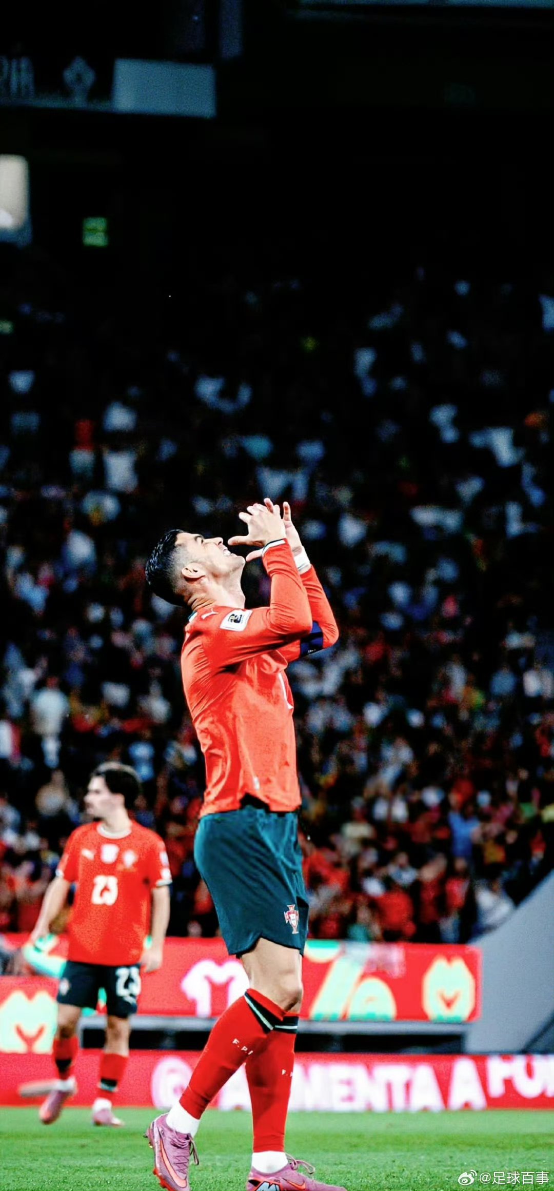 球员个人表现亮眼，球队迎来胜利