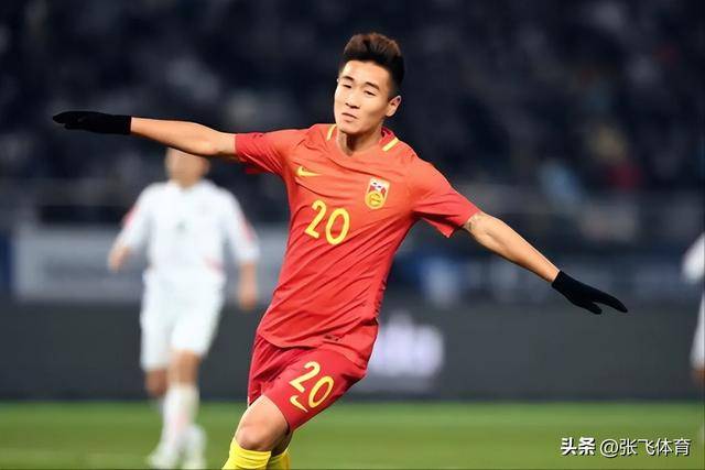 国足队员收获好评，表现正面影响和激励其他运动员的简单介绍